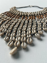 Load image into Gallery viewer, Shaka  cowrie shell necklace
